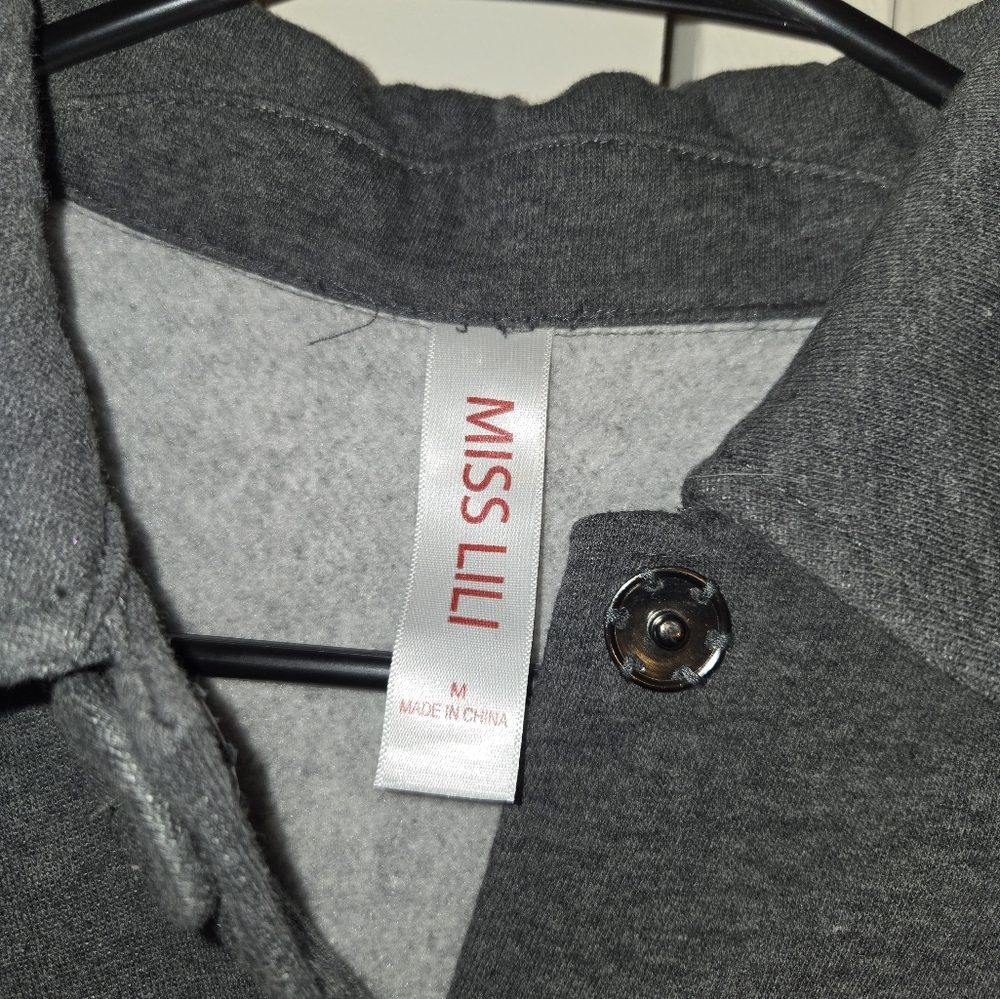 Grey Coat - Picture 2 of 2